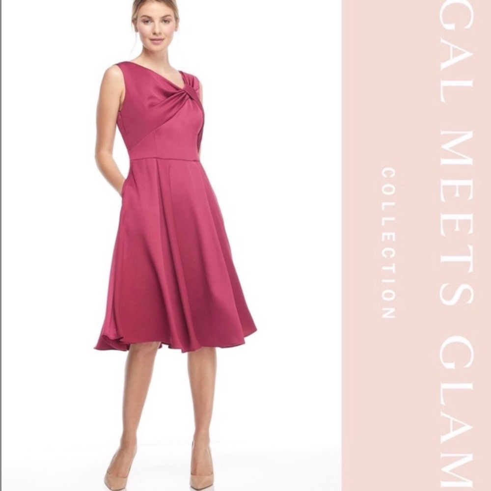Gal Meets Glam Noelle Dress